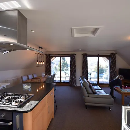 Elderbeck Apartment *
